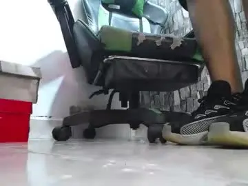 Chaturbate Adult Video Chat of srfindomfeet_