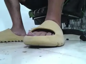 Chaturbate Adult Webcam of srfindomfeet_