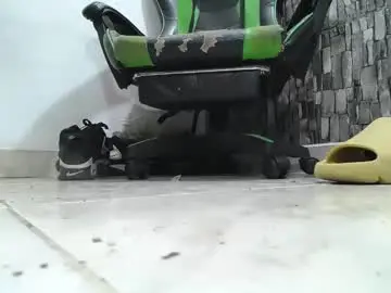 Chaturbate Adult Video Chat of srfindomfeet_