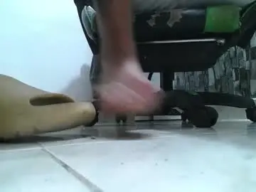 Chaturbate Watch Live Sex Cams of srfindomfeet_