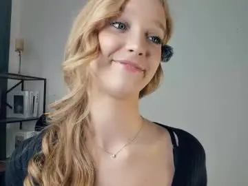 Chaturbate Best live sex cam show of alicemelison