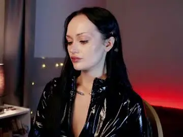 Chaturbate Best live sex cam show of queenaliss