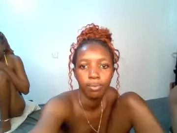Chaturbate Nude Webcam of dollbabe_30