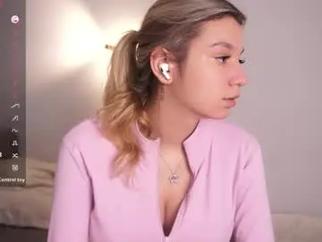 Chaturbate Free Live Porn of margarethowell
