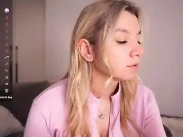 Chaturbate Live Sex Cam of margarethowell
