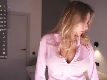 Chaturbate Live Sex Cam of margarethowell
