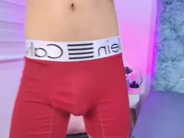 Chaturbate Best live sex cam show of maxfrost_1