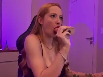 Chaturbate Nude Webcam of smilee_girl