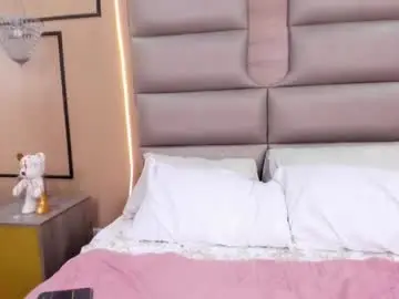 Chaturbate Live Sex Cam of alicecarvajal