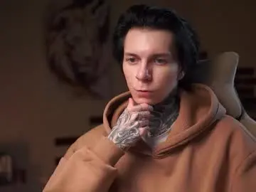 Chaturbate Live Sex Cam of chillguy2k