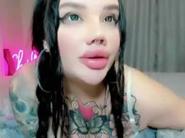 Chaturbate Live Sex Cam of aira_vi