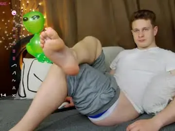 Chaturbate Live Sex Cam of charlie_smiley