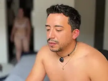 Chaturbate Live Sex Cam of sofii_n_diego