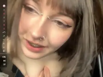 Chaturbate Nude Webcam of crazyaltgirlxd