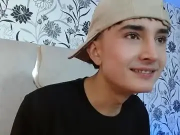 Chaturbate Free Live Porn of eidan_tay