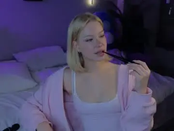 Chaturbate Best live sex cam show of emily_shepard