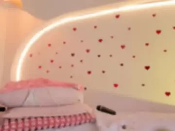 Chaturbate Watch Live Sex Cams of katiepeach_