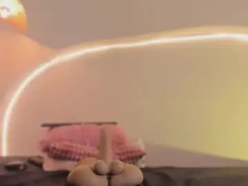 Chaturbate Live Sex of katiepeach_