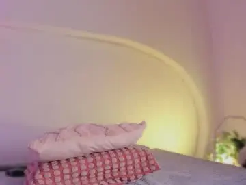 Chaturbate Nude Webcam of katiepeach_