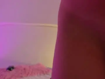 Chaturbate Free Porn Cam of katiepeach_