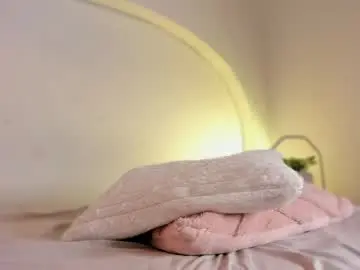 Chaturbate Watch Live Sex Cams of katiepeach_