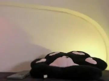Chaturbate Nude Webcam of katiepeach_