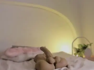 Chaturbate Nude Webcam of katiepeach_