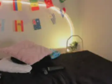 Chaturbate Free Live Porn of katiepeach_