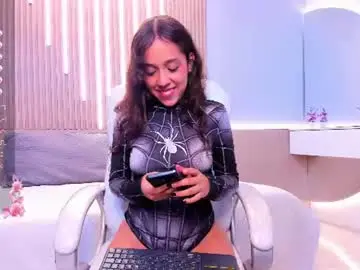 Chaturbate Adult Webcams of mikaela_petite18
