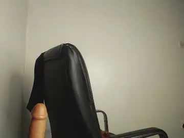 Chaturbate Adult Video Chat of muscles_qeen0