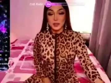 Chaturbate Live Sex Cam of versatilepatty