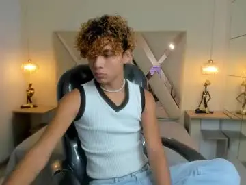 Chaturbate Live Sex Cam of anyelotwink