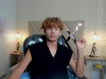 Chaturbate Watch Live Sex Cams of anyelotwink