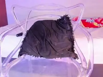 Chaturbate Live Sex Cam of ebony__queen2