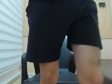 Chaturbate Live Sex of leo_fiocchi