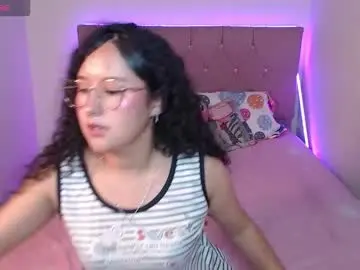 Chaturbate Best live sex cam show of littlelion18