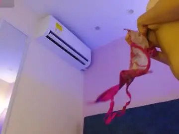 Chaturbate Live Sex Cam of ashdream