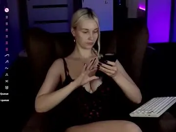 Chaturbate Live Sex of hitchcocianblonde_