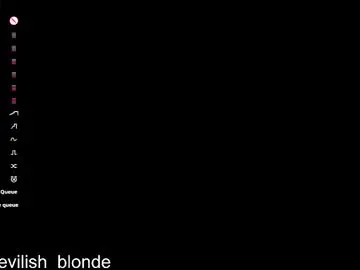 Chaturbate Live Sex Cam of hitchcocianblonde_