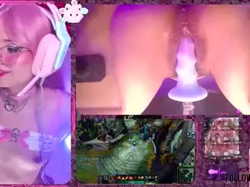 Chaturbate Watch Live Sex Cams of vivicute_