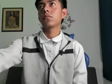 Chaturbate Free Porn Cam of cute_horny_friends
