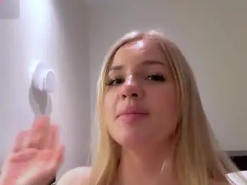 Chaturbate Sex Cam of karlenegries