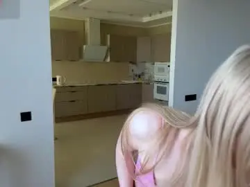Chaturbate Sex Cam of karlenegries