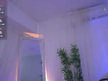 Chaturbate Live Sex Cam of liia_sweett