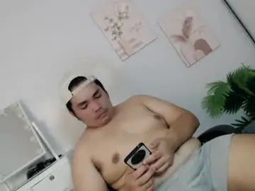 Chaturbate Free Live Porn of ure_fattytoy143