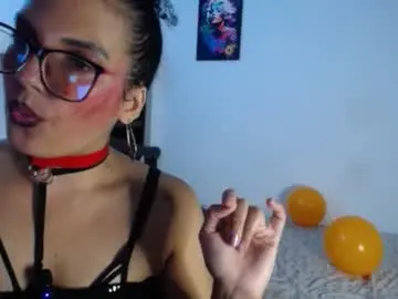 Chaturbate Live Sex Cam of aura_sweetiee