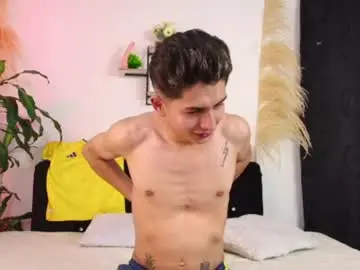 Chaturbate Live Sex Cam of jack_lover1724