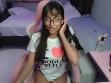 Chaturbate Adult Video Chat of miralove18