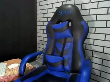 Chaturbate Live Sex of black_dicck