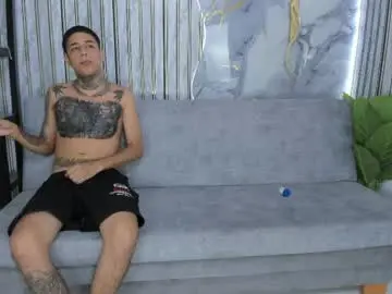 Chaturbate Adult Video Chat of golden_girl_house